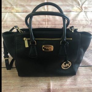 MICHAEL Michael Kors Black Leather Medium Shoulder Bag